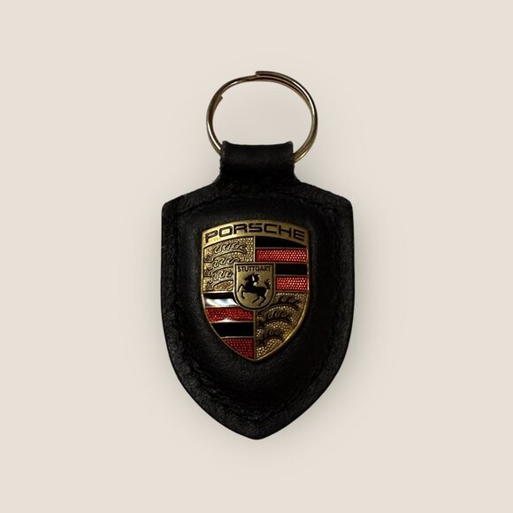 Porsche Crest Leather Keychain Keyring For Car Enthusiasts & Collectors - Picture 1 of 2
